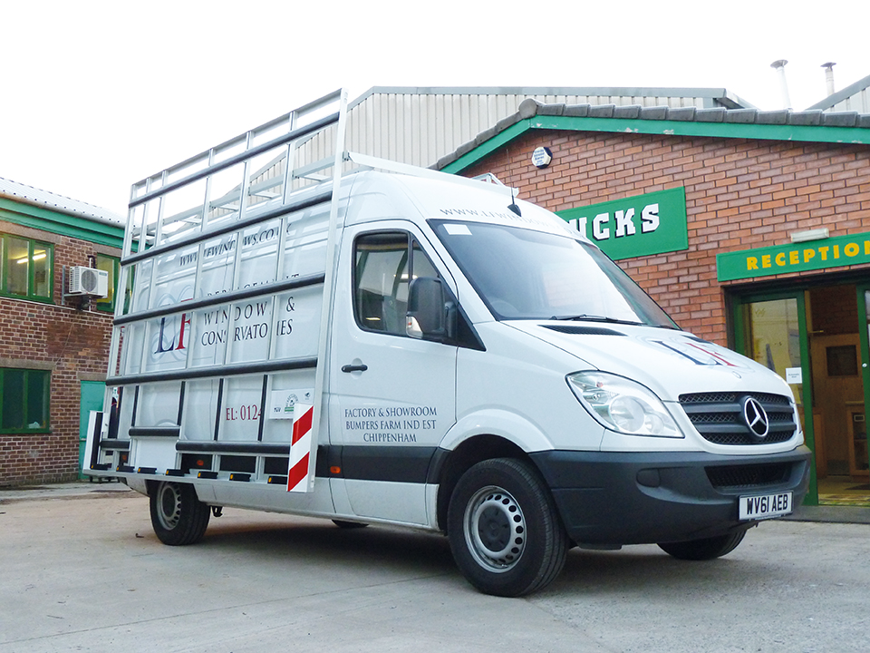 Detachable Glass Racks for Vans